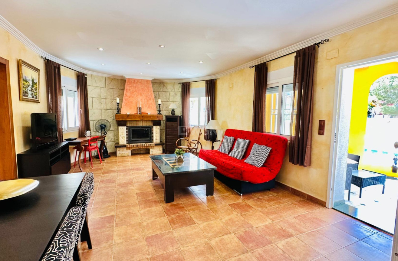 Reventa - Villa - Orihuela - Urb. Montepinar