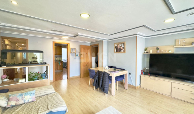 Resale - Apartment / flat - Torrevieja