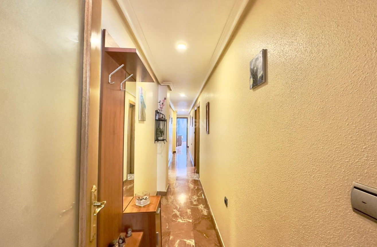 Resale - Apartment / flat - Torrevieja