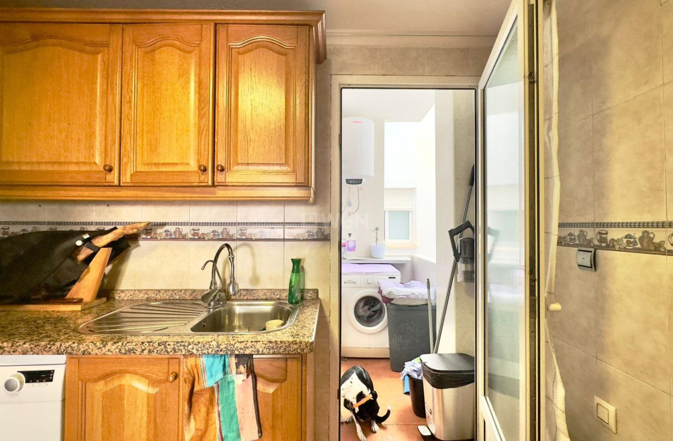 Resale - Apartment / flat - Torrevieja