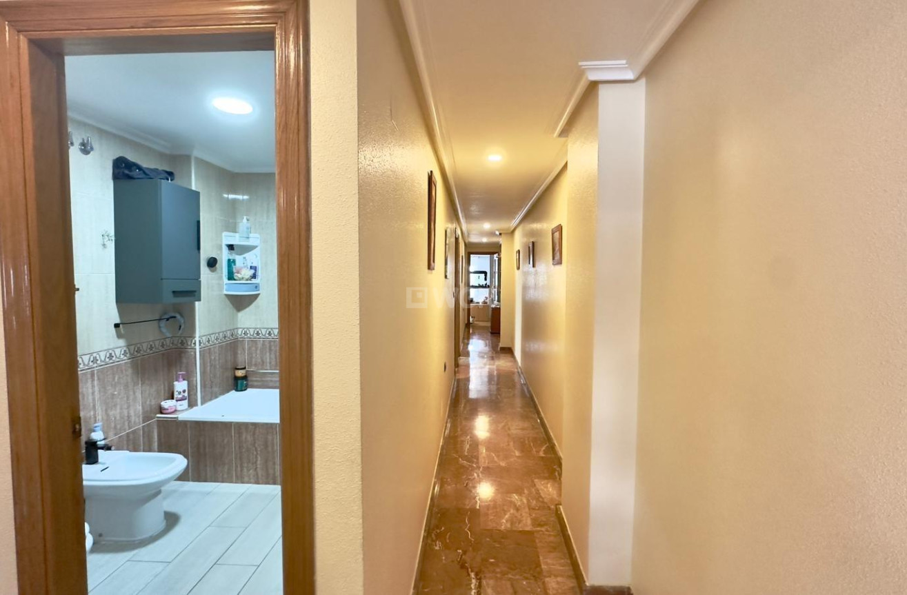 Resale - Apartment / flat - Torrevieja