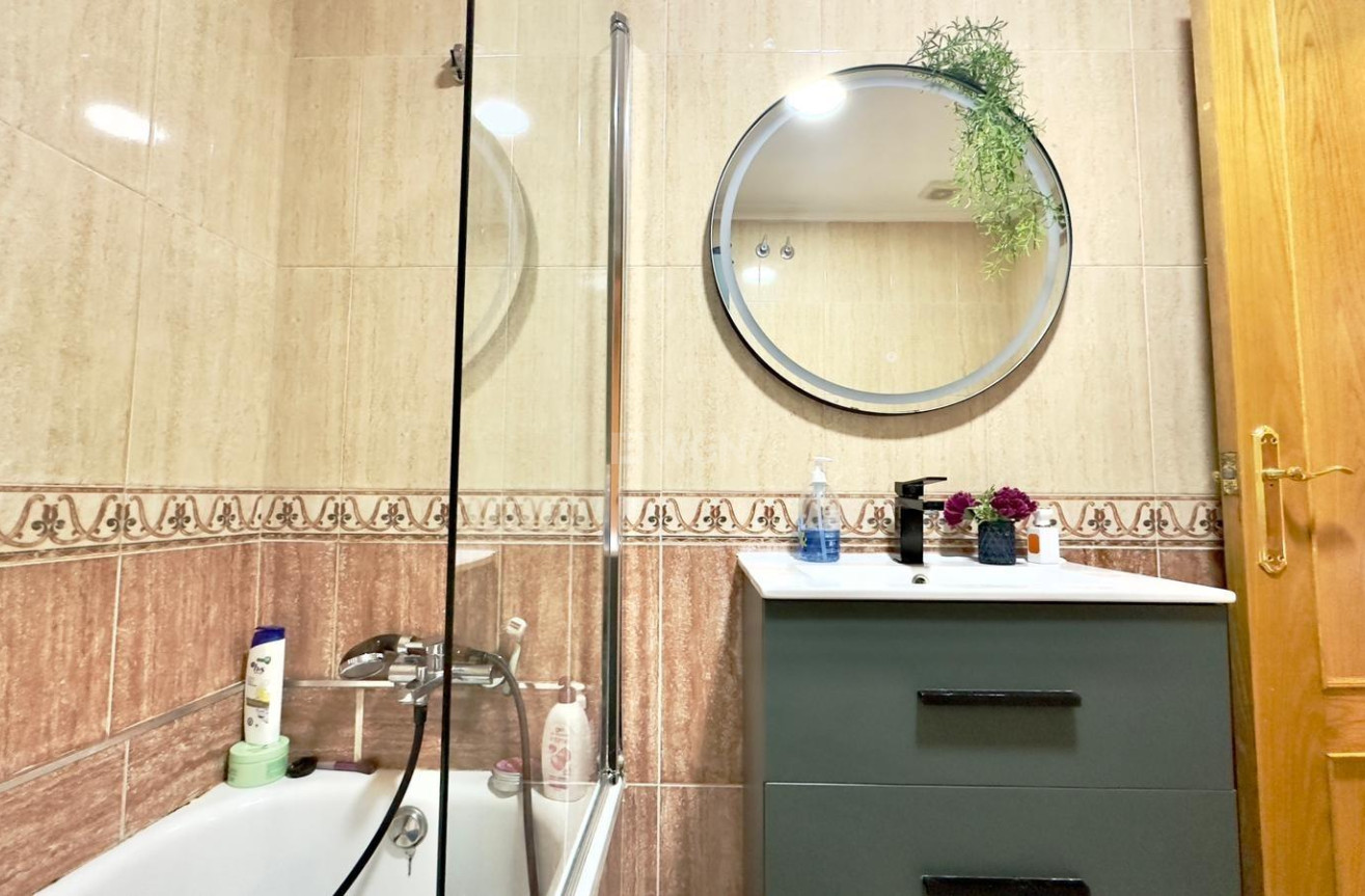 Resale - Apartment / flat - Torrevieja