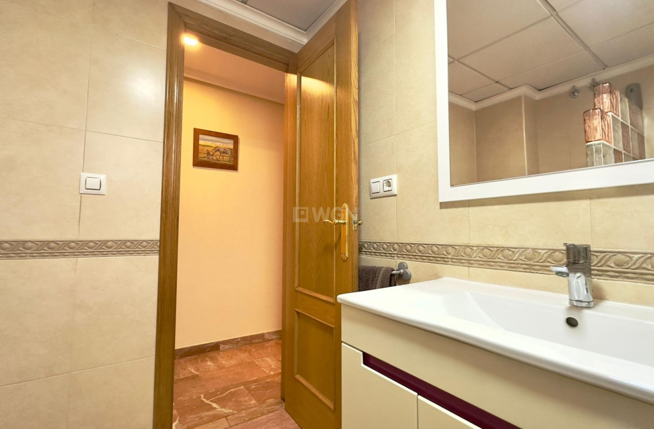 Resale - Apartment / flat - Torrevieja