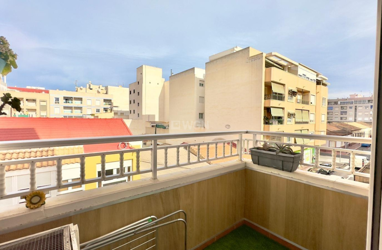 Resale - Apartment / flat - Torrevieja