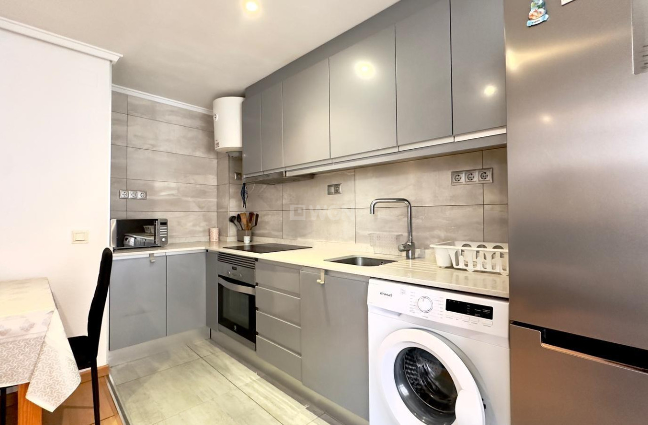 Resale - Apartment / flat - Torrevieja