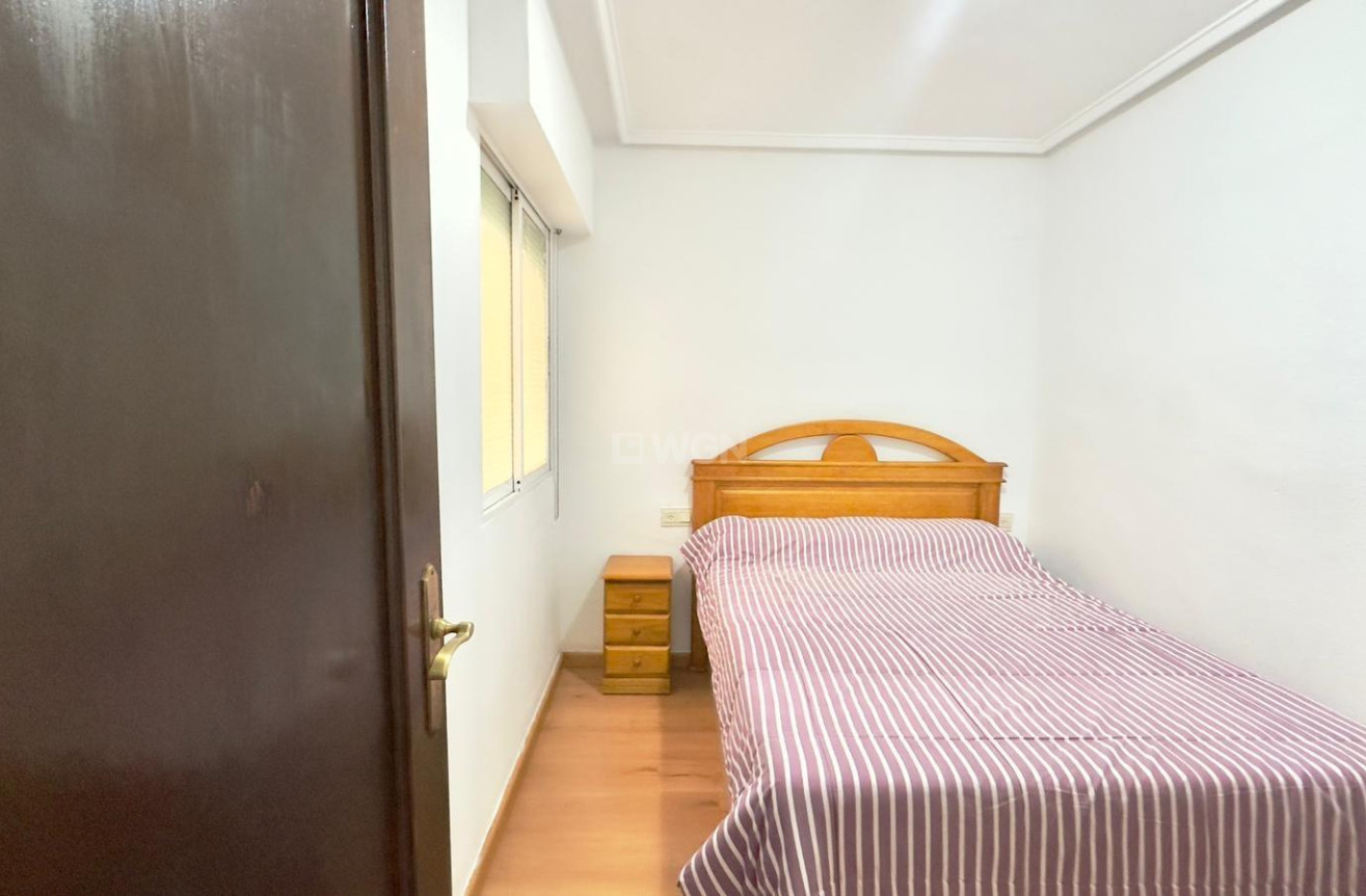 Resale - Apartment / flat - Torrevieja