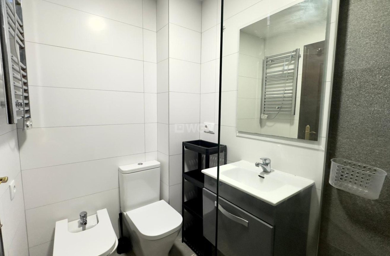 Resale - Apartment / flat - Torrevieja