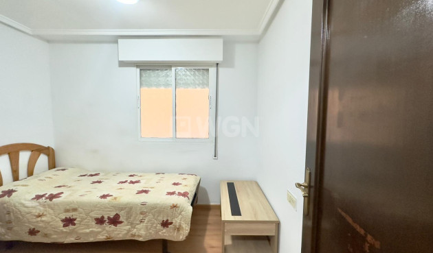 Resale - Apartment / flat - Torrevieja