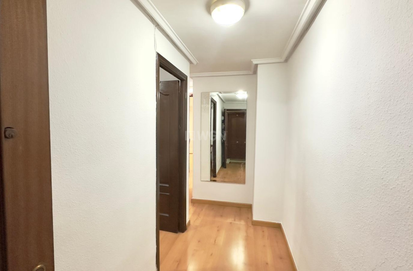 Resale - Apartment / flat - Torrevieja