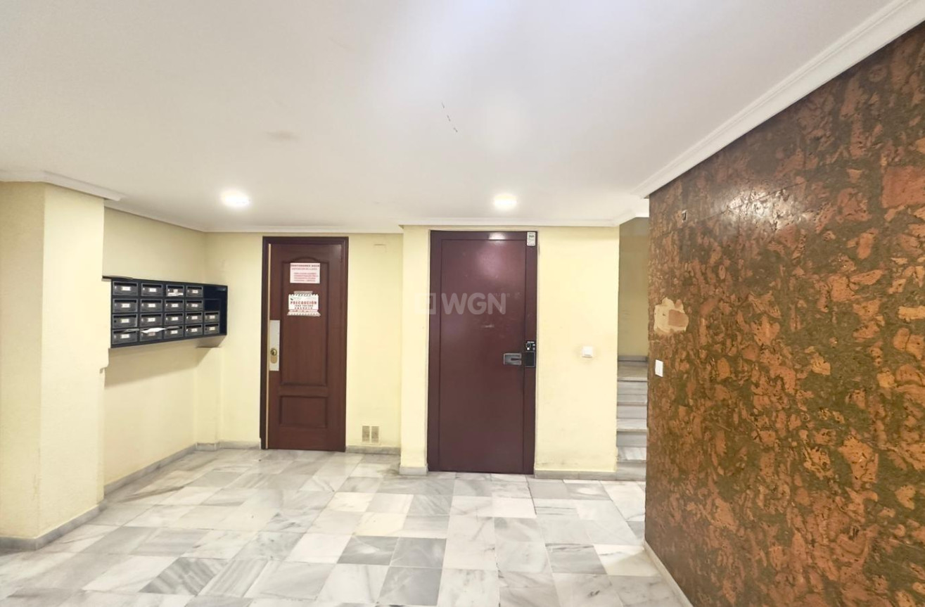 Resale - Apartment / flat - Torrevieja