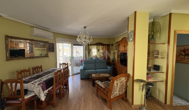 Resale - Apartment / flat - Torrevieja - Costa Blanca