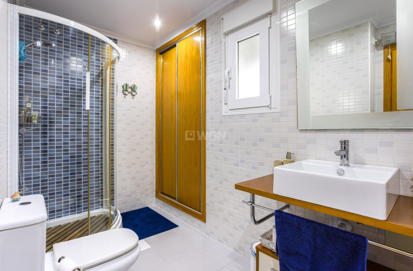 Odsprzedaż - Mieszkanie w bloku - Los Montesinos - Costa Blanca