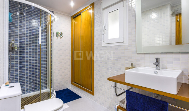 Odsprzedaż - Mieszkanie w bloku - Los Montesinos - Costa Blanca