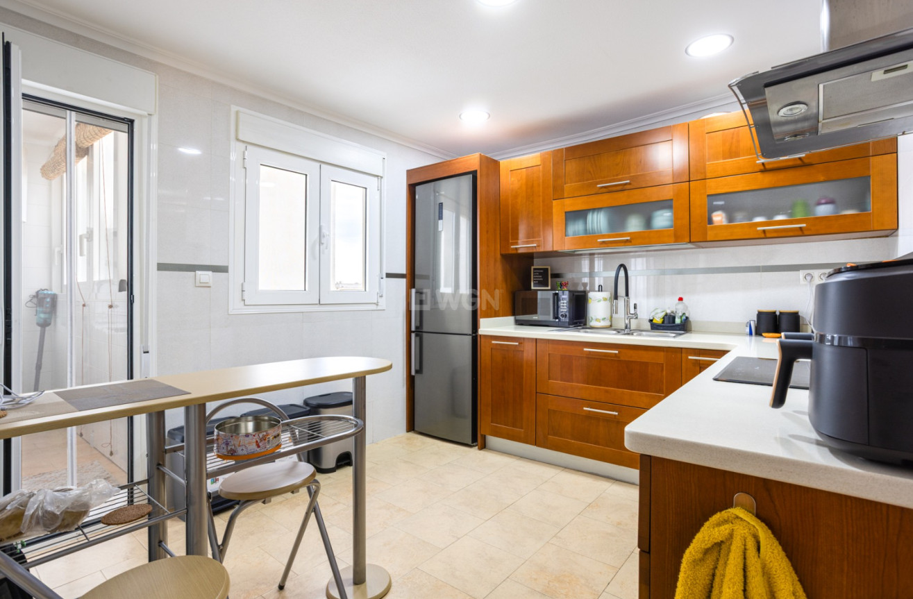 Odsprzedaż - Mieszkanie w bloku - Los Montesinos - Costa Blanca