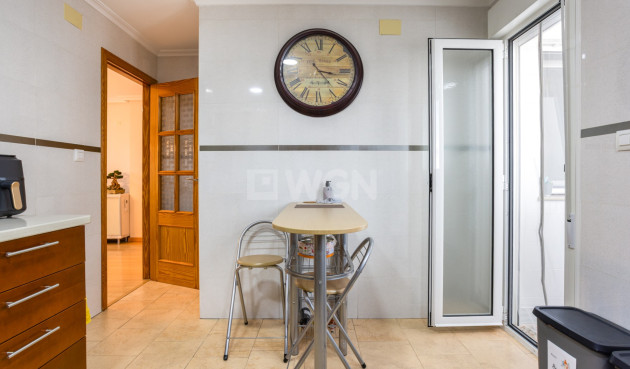 Odsprzedaż - Mieszkanie w bloku - Los Montesinos - Costa Blanca