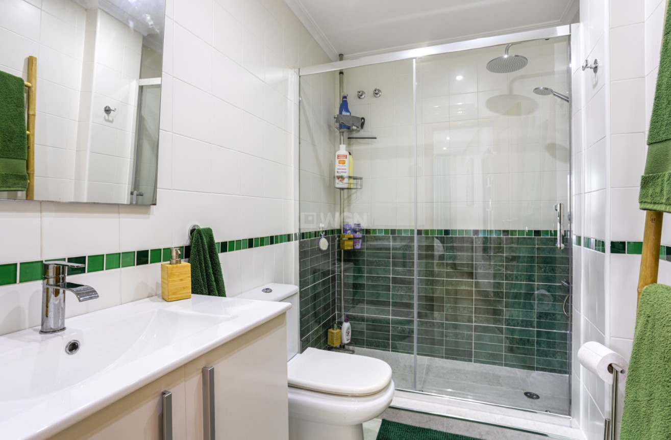 Odsprzedaż - Mieszkanie w bloku - Los Montesinos - Costa Blanca