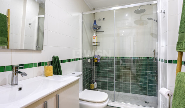 Odsprzedaż - Mieszkanie w bloku - Los Montesinos - Costa Blanca