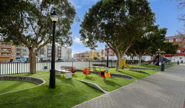 Odsprzedaż - Mieszkanie w bloku - Los Montesinos - Costa Blanca