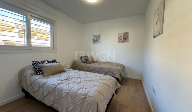 Odsprzedaż - Mieszkanie w bloku - Pilar de la Horadada - Riomar