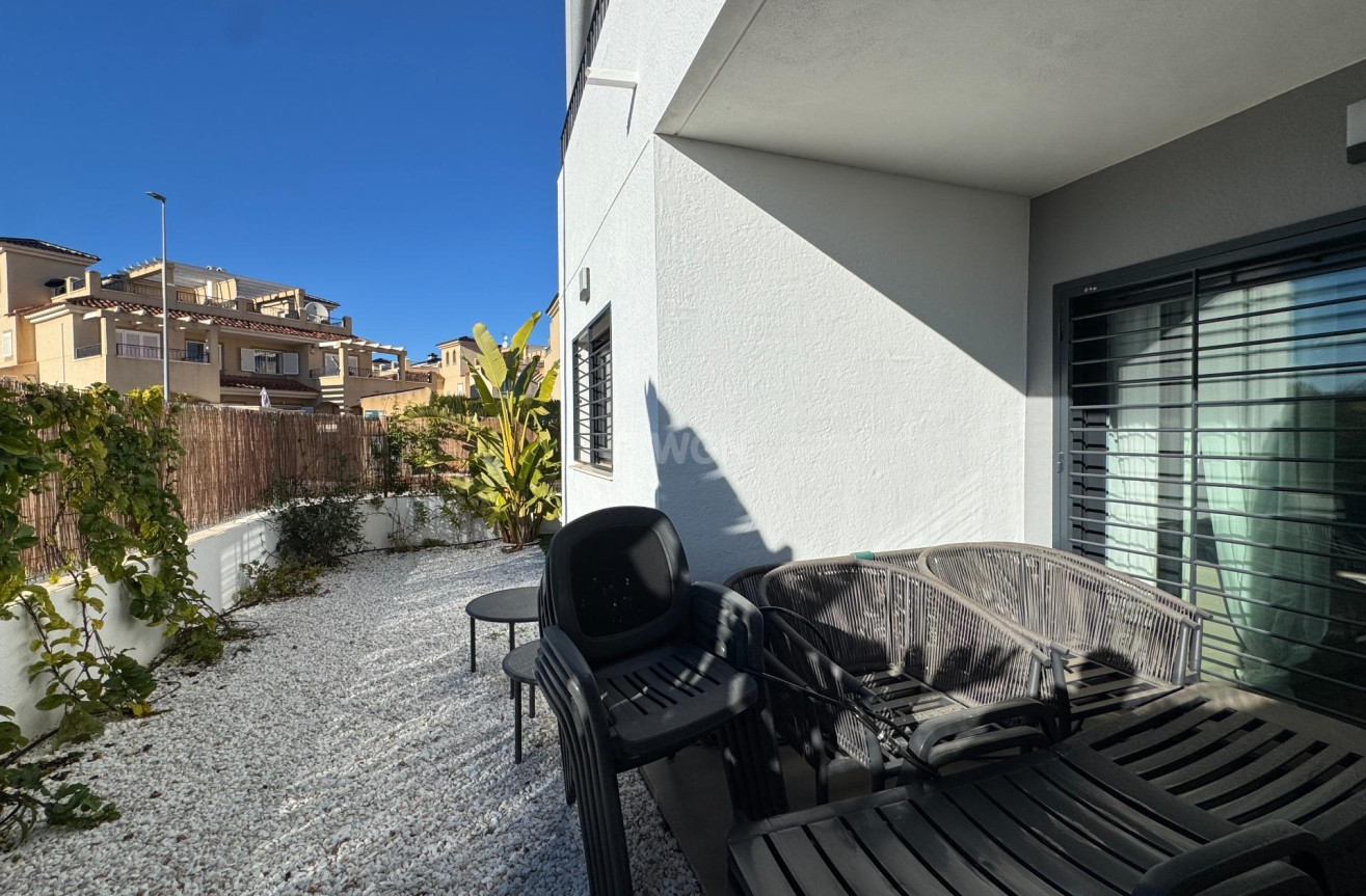 Odsprzedaż - Mieszkanie w bloku - Pilar de la Horadada - Riomar