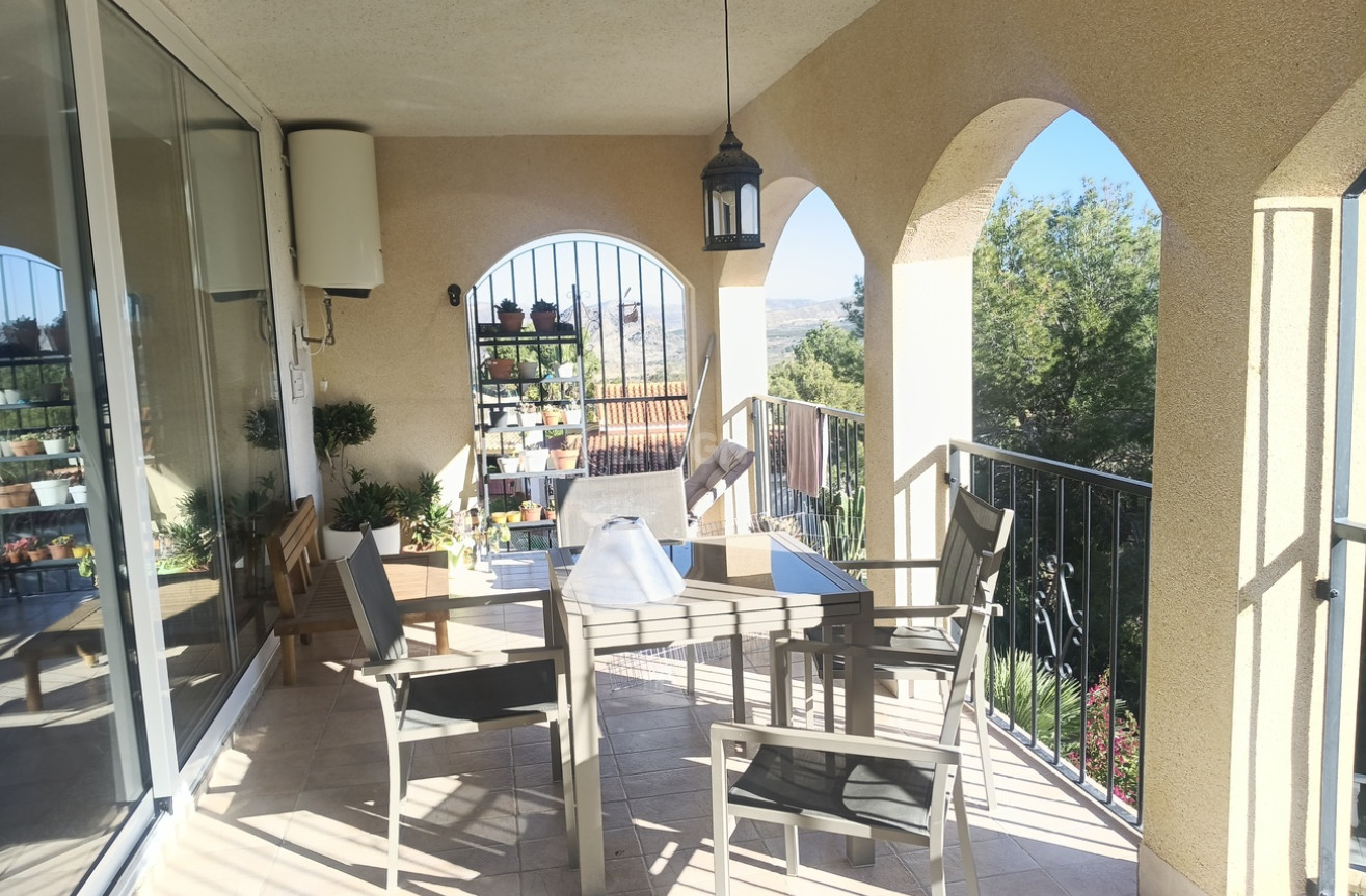 Reventa - Villa - Canadas De San Pedro - Inland