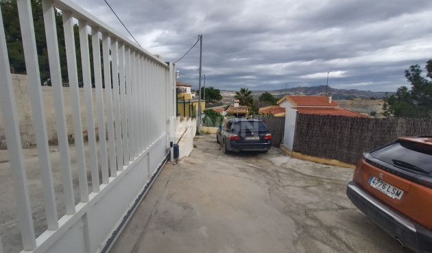 Reventa - Villa - Canadas De San Pedro - Inland