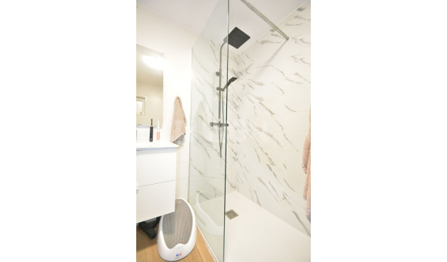 Odsprzedaż - Mieszkanie w bloku - Guardamar del Segura - Costa Blanca