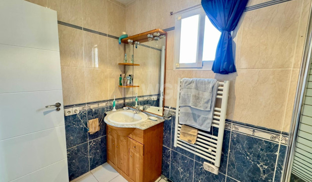 Resale - Villa - Torrevieja - Costa Blanca