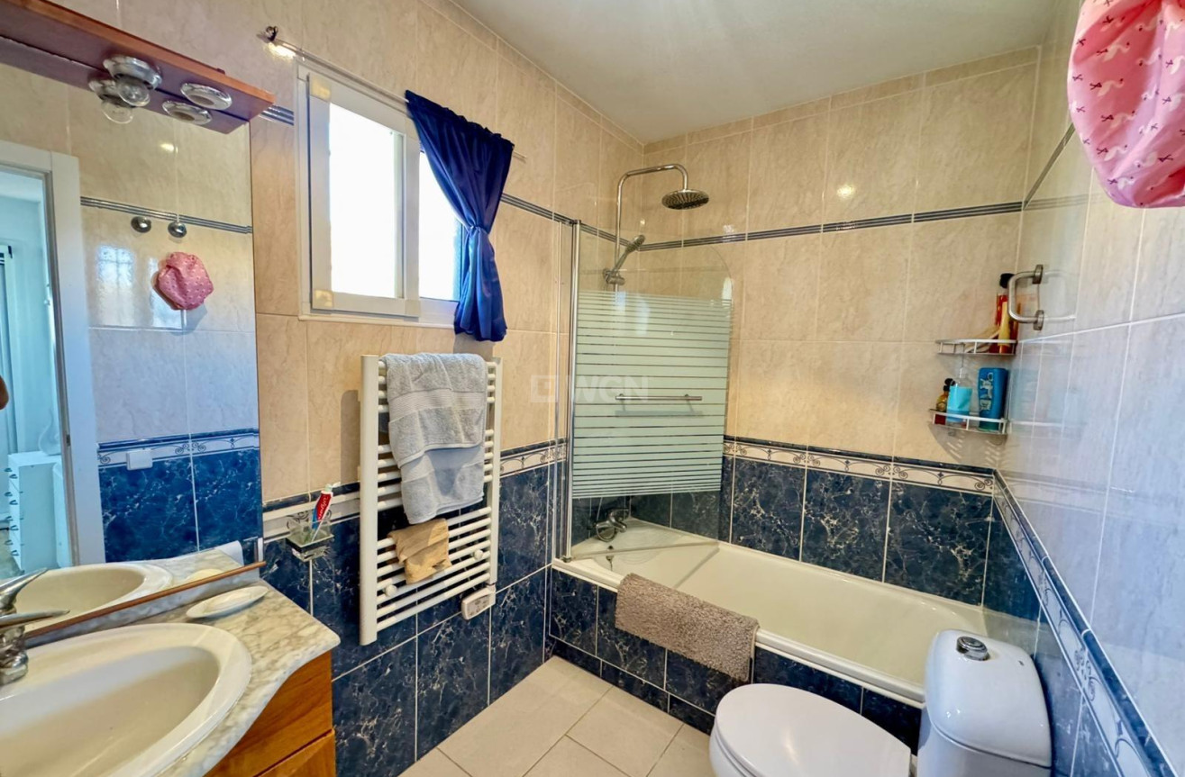 Resale - Villa - Torrevieja - Costa Blanca