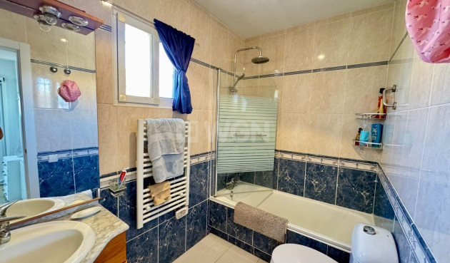 Resale - Villa - Torrevieja - Costa Blanca