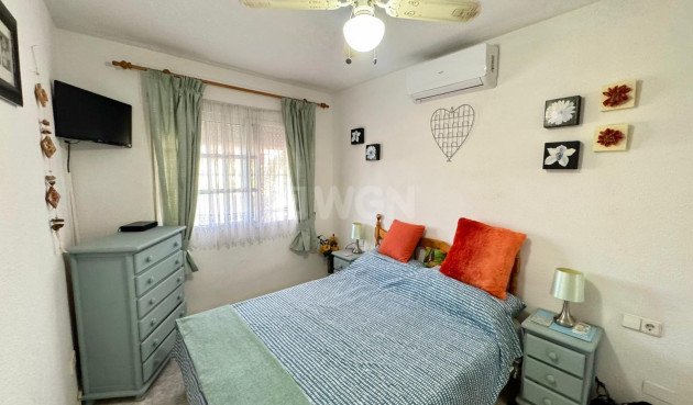 Resale - Villa - Torrevieja - Costa Blanca