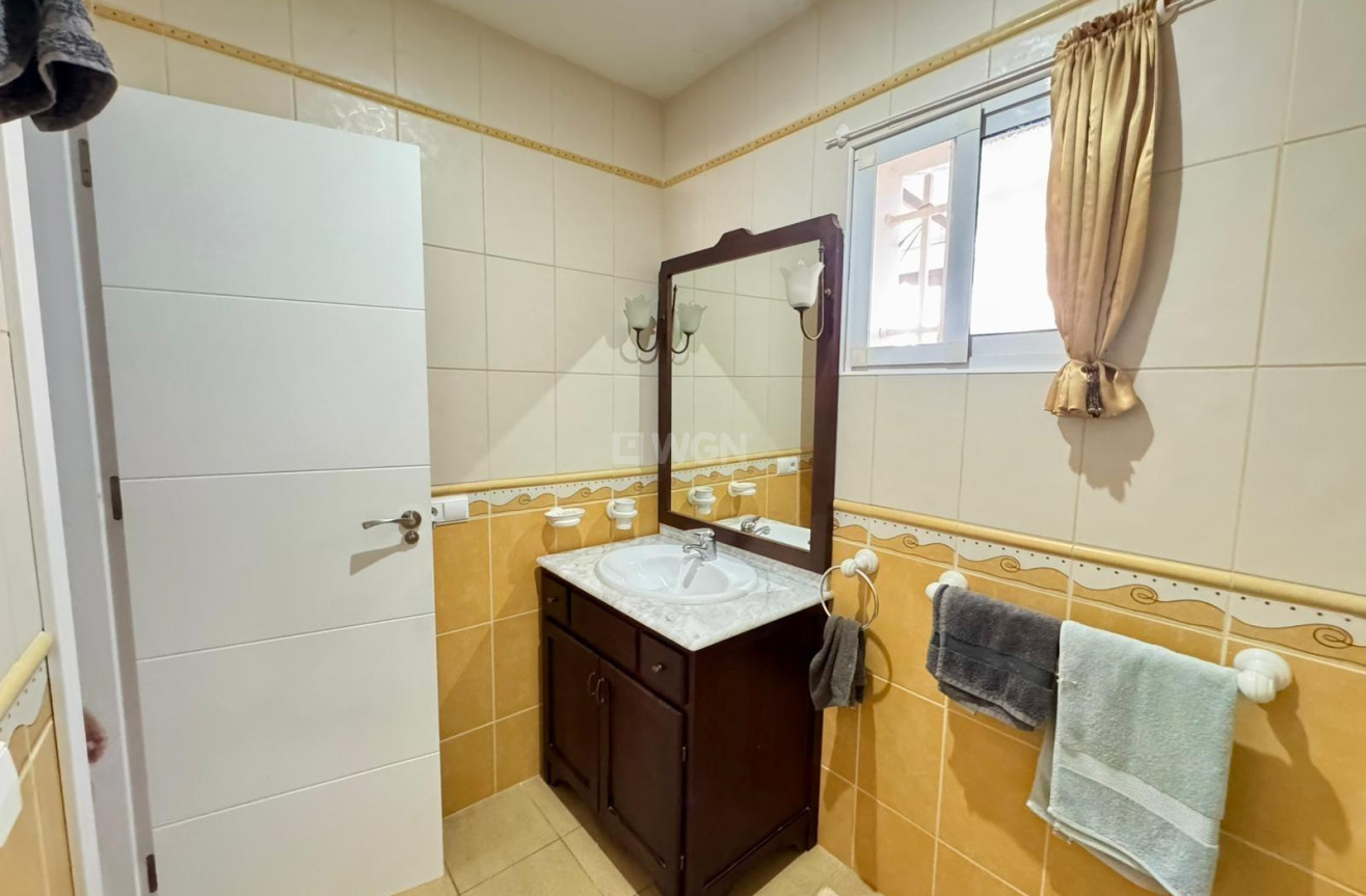 Resale - Villa - Torrevieja - Costa Blanca