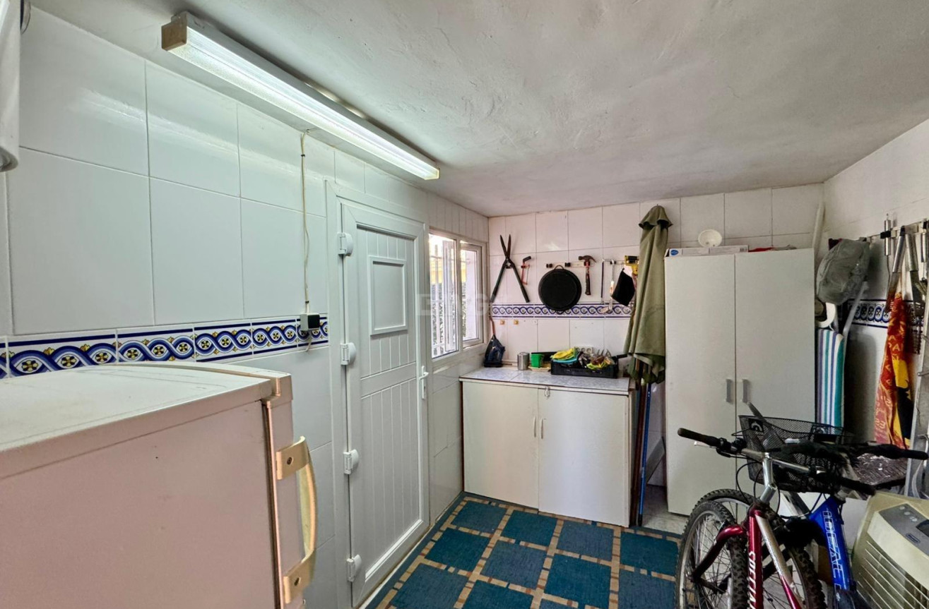 Resale - Villa - Torrevieja - Costa Blanca