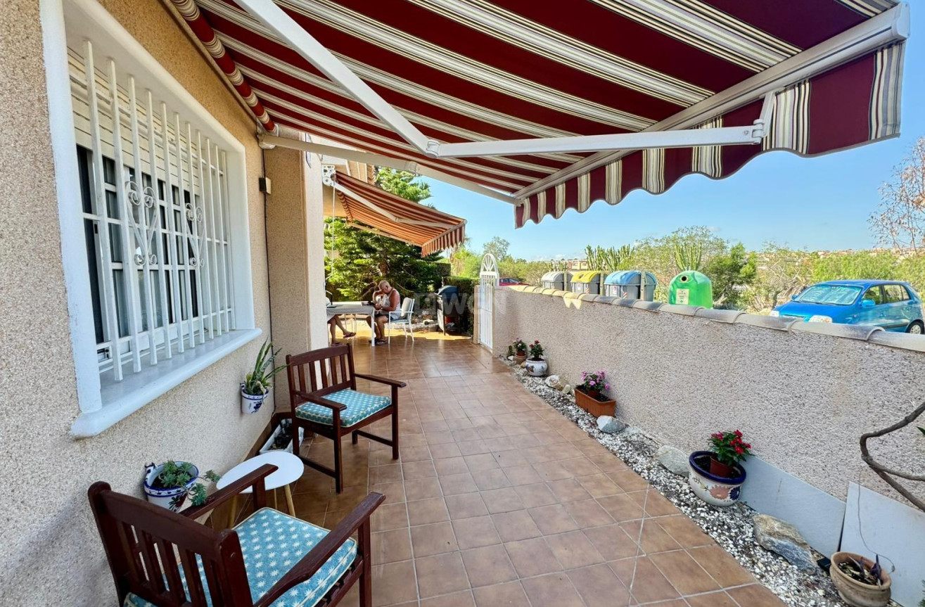 Resale - Villa - Torrevieja - Costa Blanca