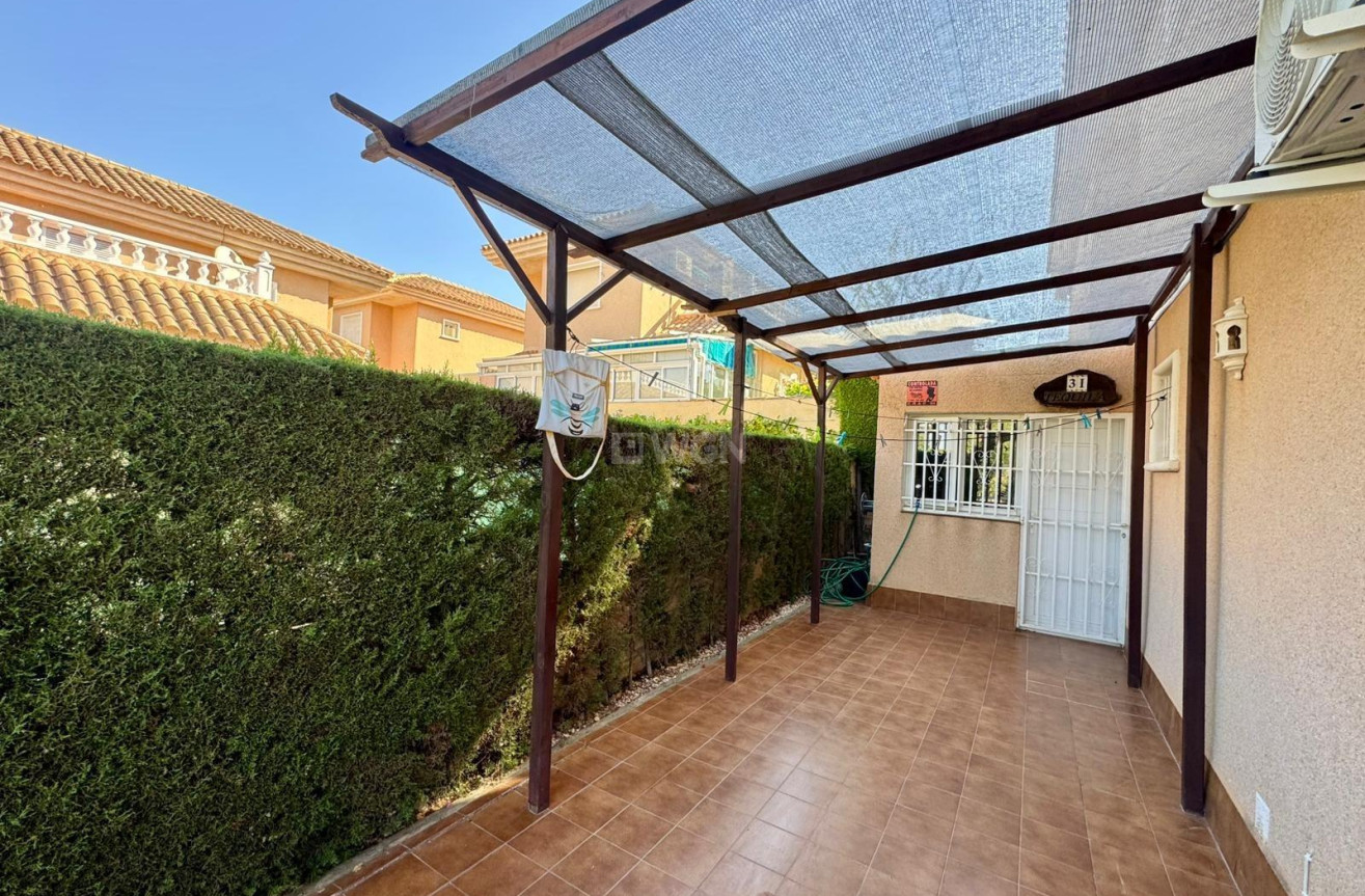 Resale - Villa - Torrevieja - Costa Blanca