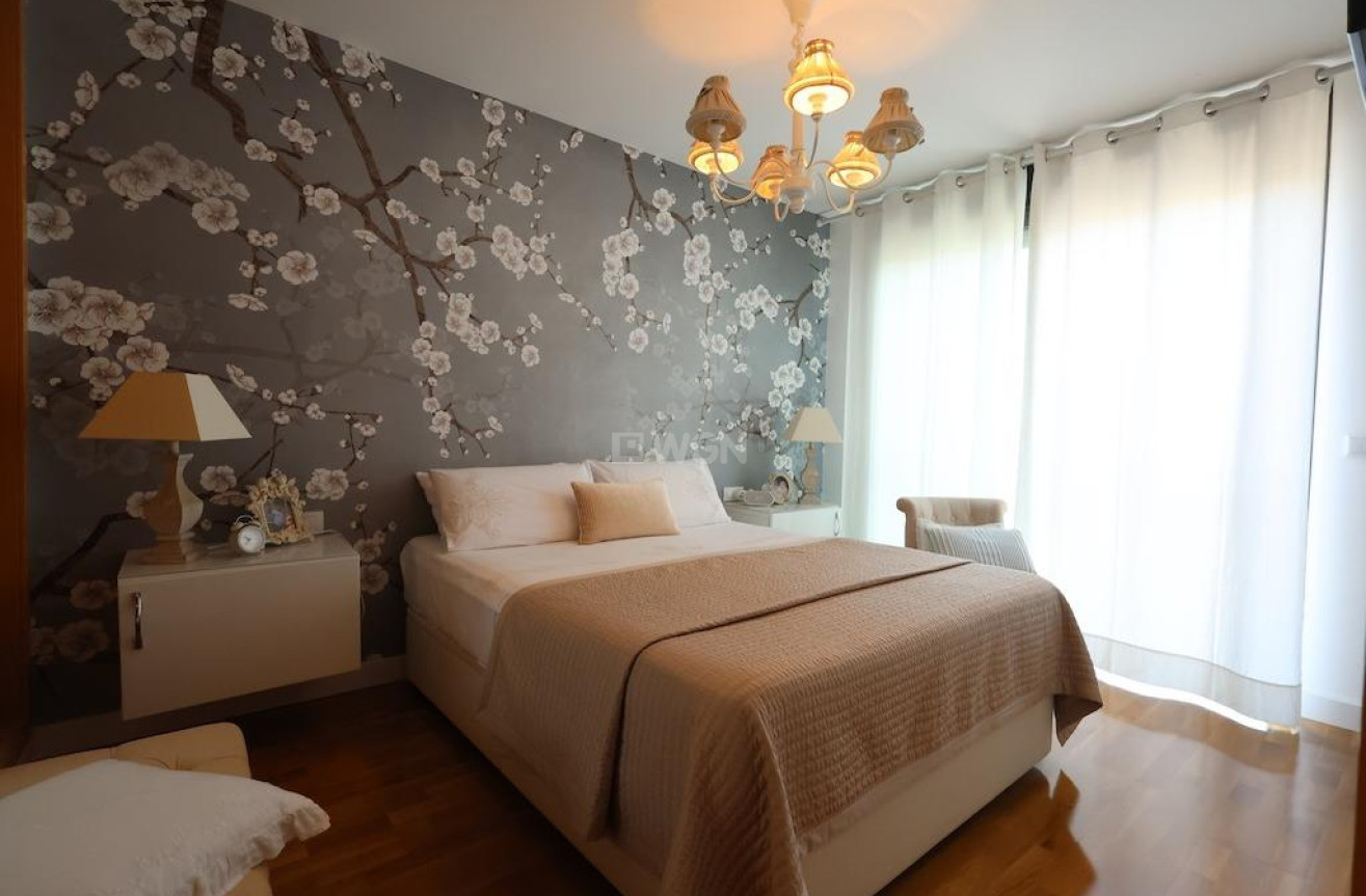 Odsprzedaż - Mieszkanie w bloku - Orihuela Costa - Costa Blanca