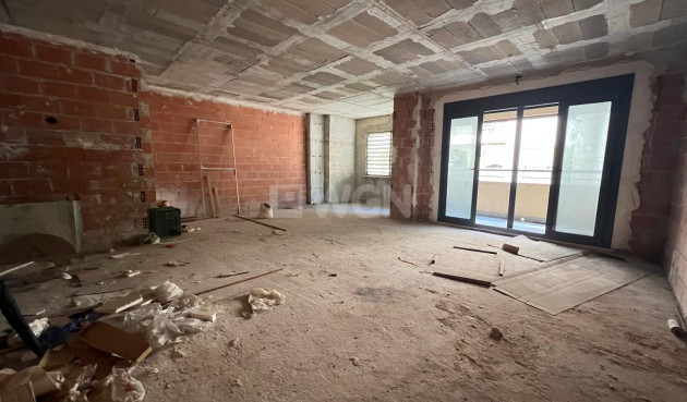 Resale - Apartment / flat - Torrevieja - Centro