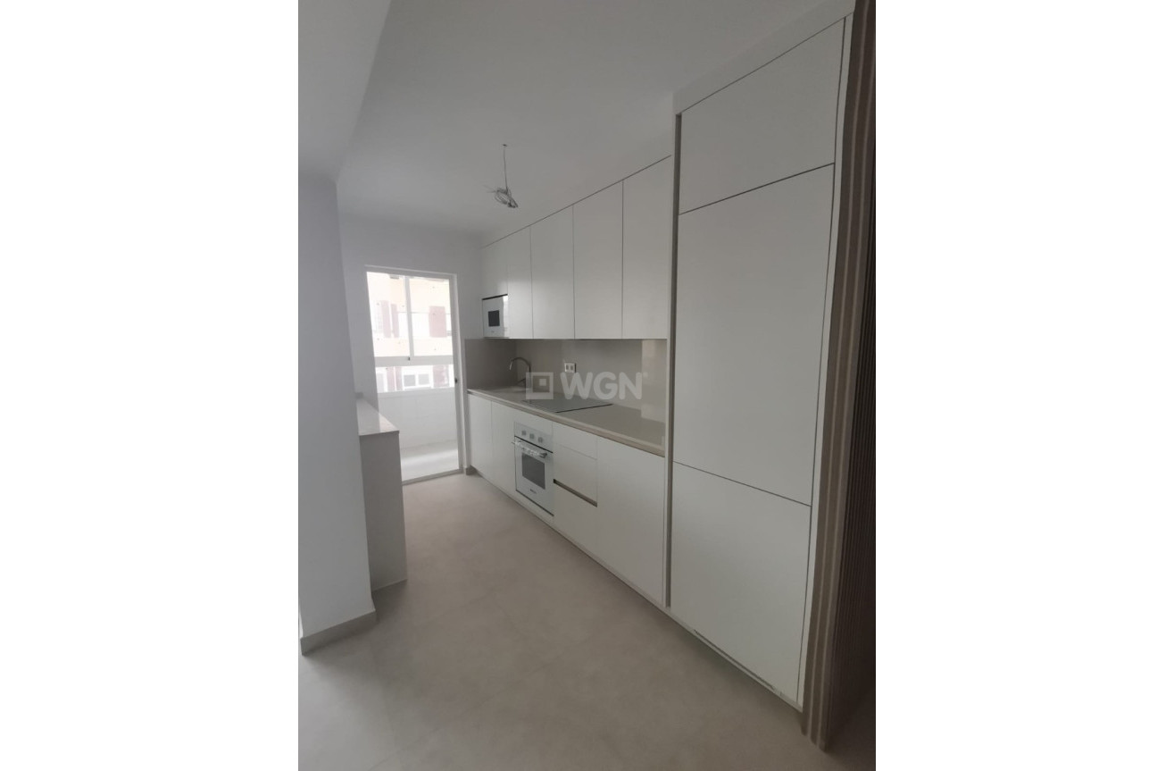 Resale - Apartment / flat - Torrevieja - Costa Blanca