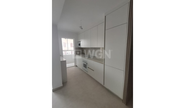 Resale - Apartment / flat - Torrevieja - Costa Blanca