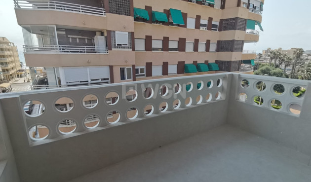 Resale - Apartment / flat - Torrevieja - Costa Blanca