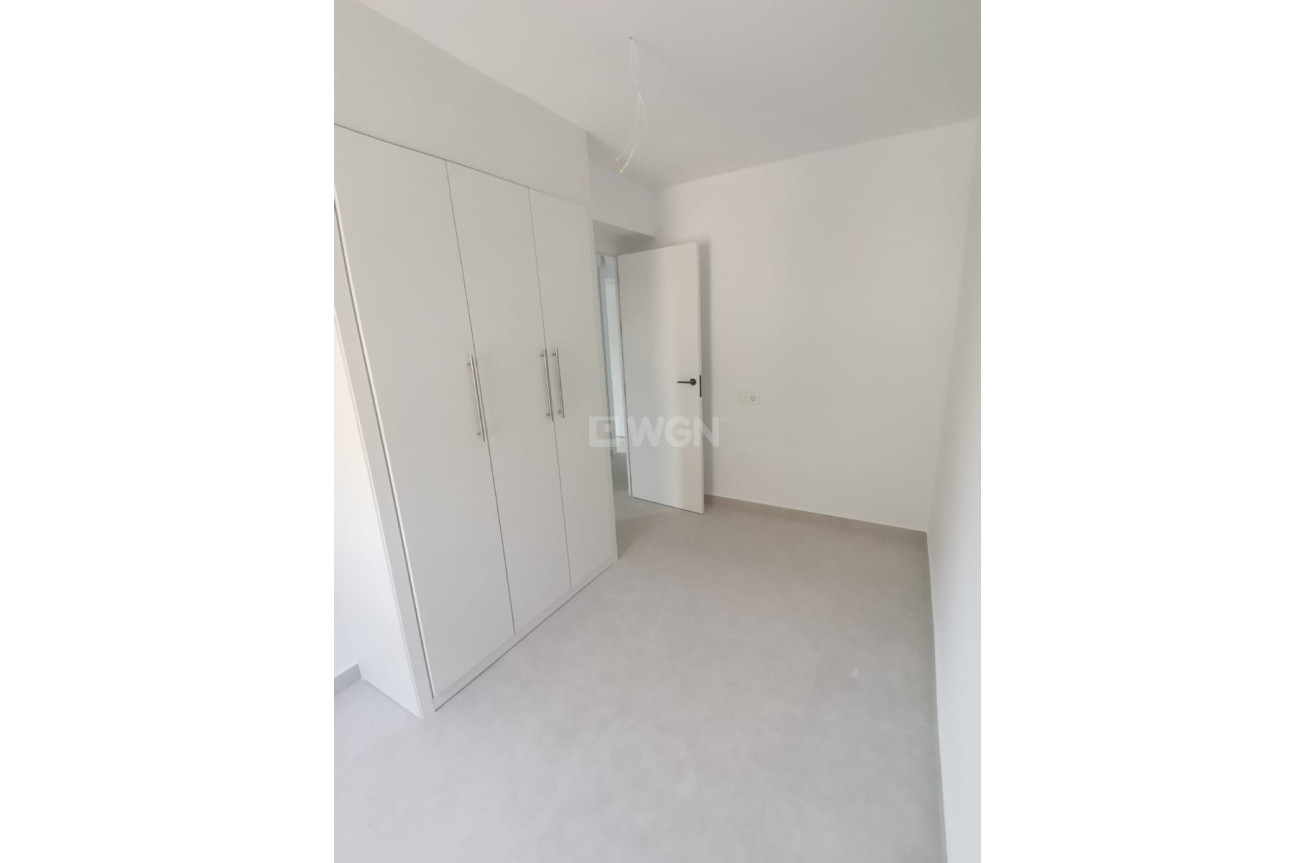 Resale - Apartment / flat - Torrevieja - Costa Blanca