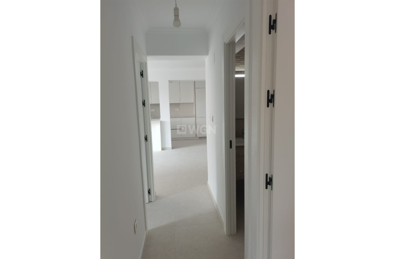 Resale - Apartment / flat - Torrevieja - Costa Blanca
