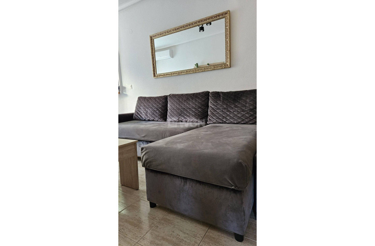 Odsprzedaż - Daszek - Torrevieja - Acequion