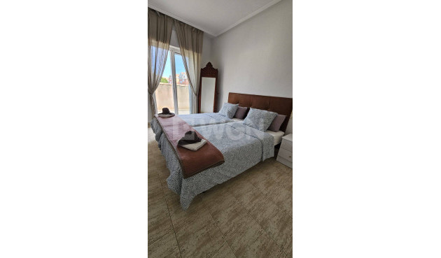 Odsprzedaż - Daszek - Torrevieja - Acequion