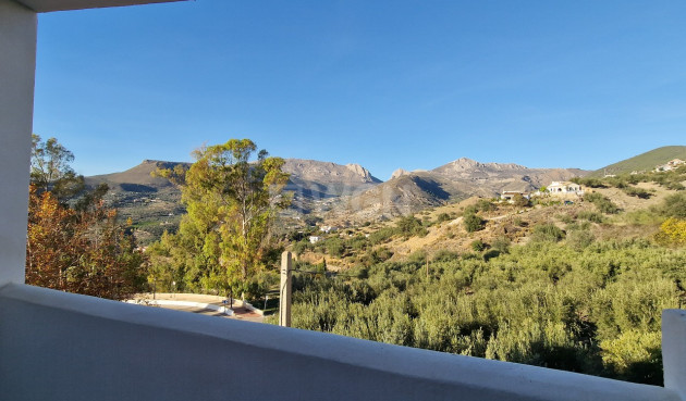 Odsprzedaż - Kamienica - Alcaucín - Inland