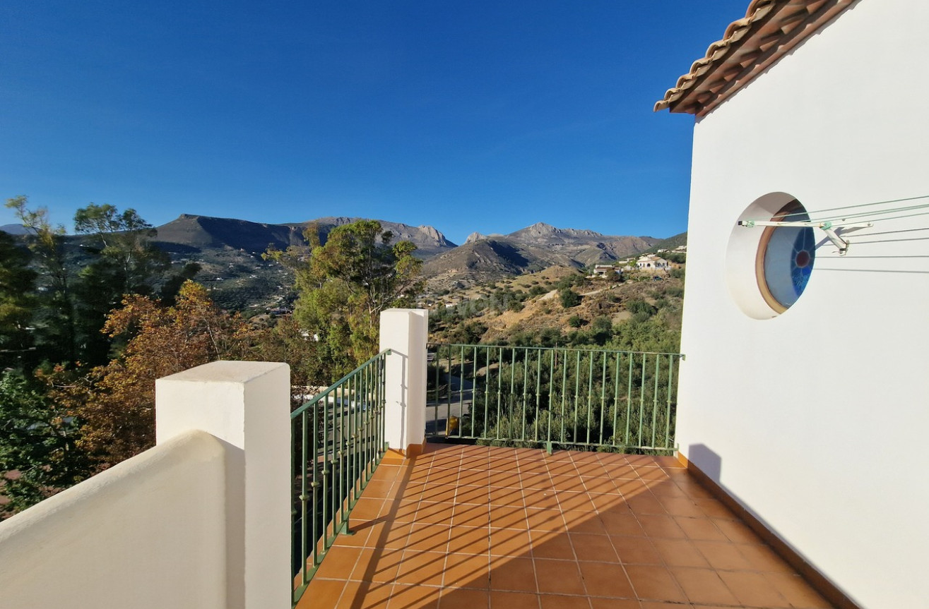 Odsprzedaż - Kamienica - Alcaucín - Inland