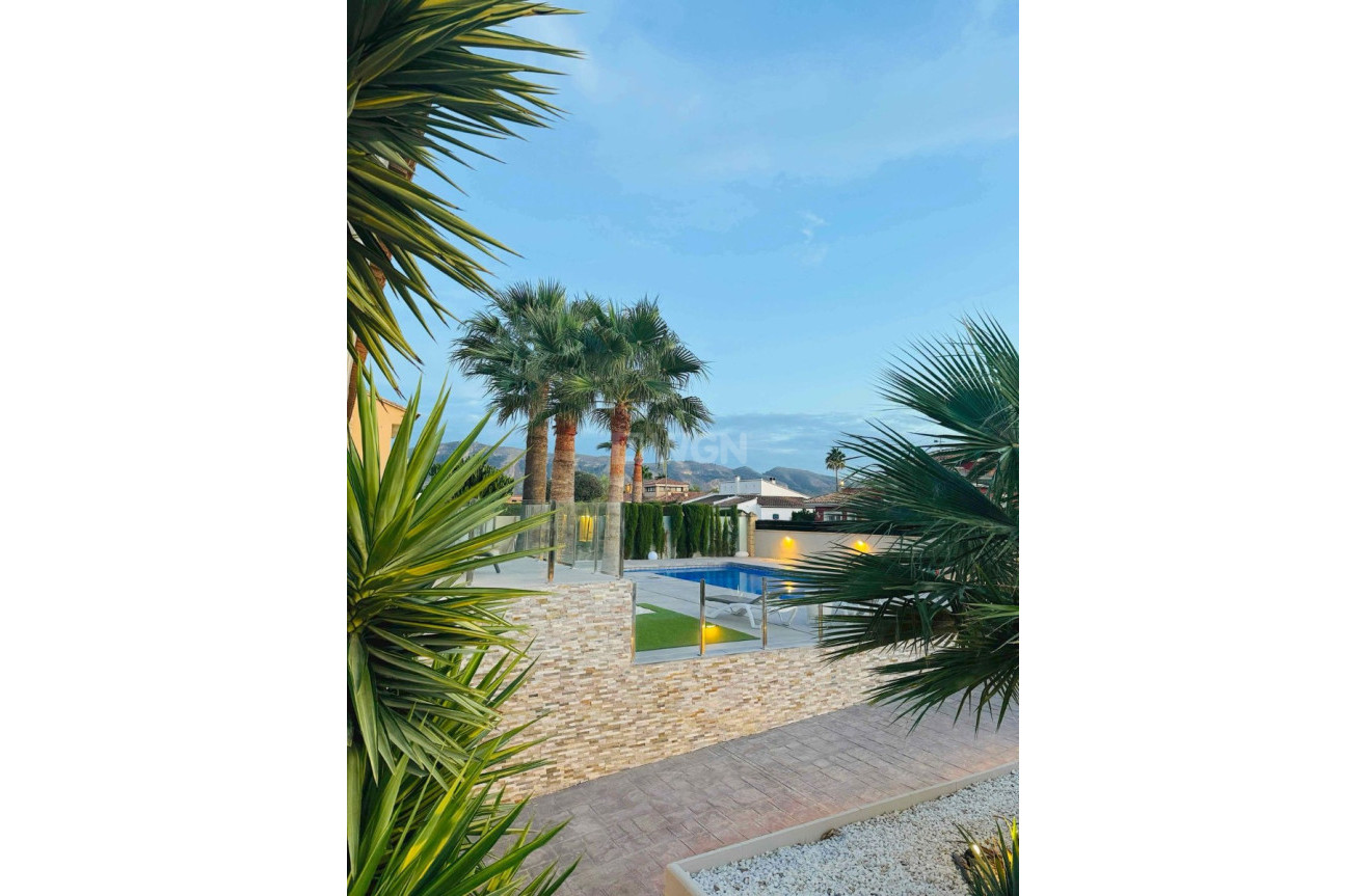 Reventa - Villa - Alfas del Pí - Costa Blanca