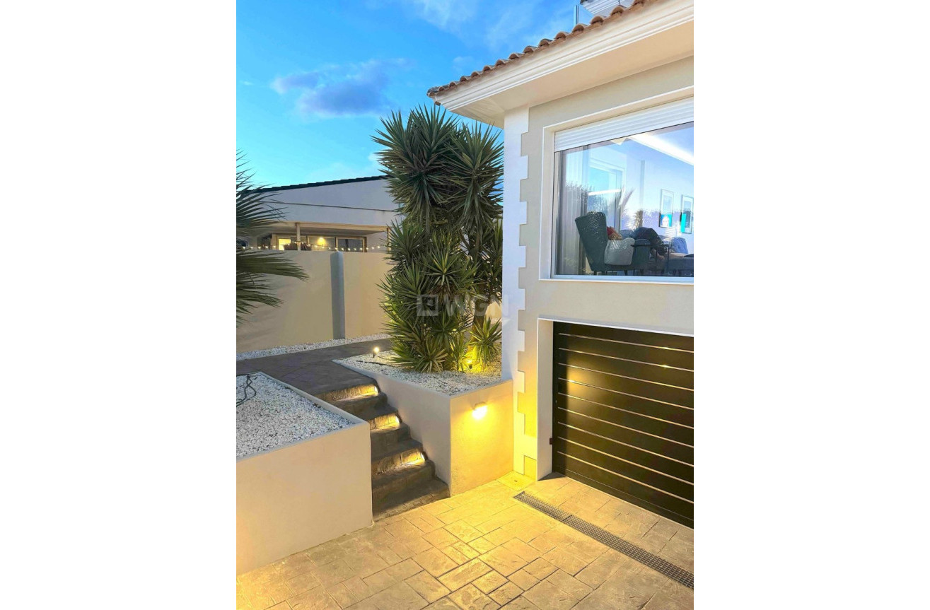 Reventa - Villa - Alfas del Pí - Costa Blanca