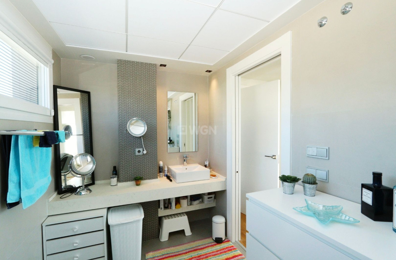 Odsprzedaż - Villa - Finestrat - Costa Blanca