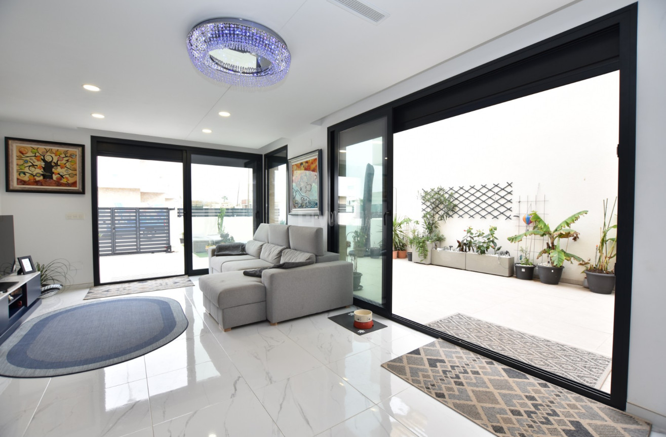 Resale - Villa - Los Montesinos - Costa Blanca